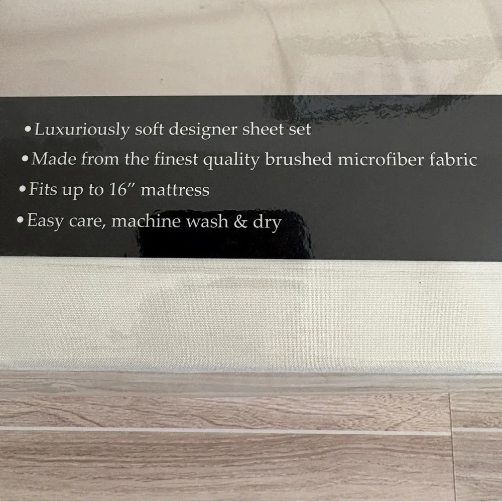 Grace Elizabeth Ivory Queen Sheet Set